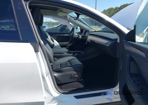 2023 Tesla Model Y Awd/Long Range Dual Motor All-Wheel Drive from USA, damaged, VIN 7SAYGDEE7PA123770